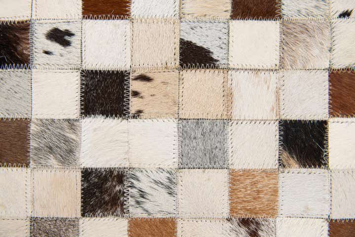 5' x 7' 10 Cowhide Stocks Rug