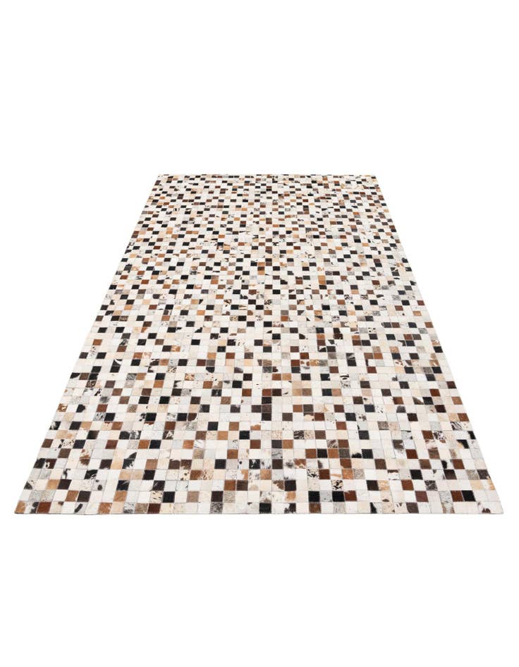 Detail image of 5' x 7' 10 Cowhide Stocks Rug