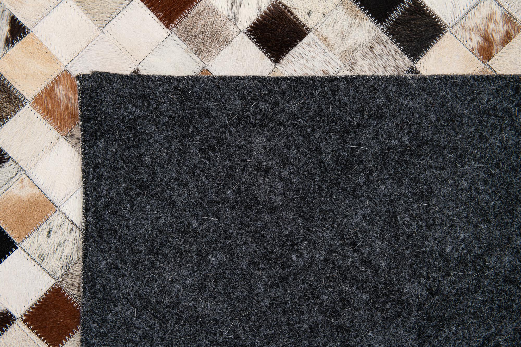5' x 7' 10 Cowhide Stocks Rug