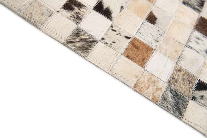 5' x 8' Cowhide Stocks Rug