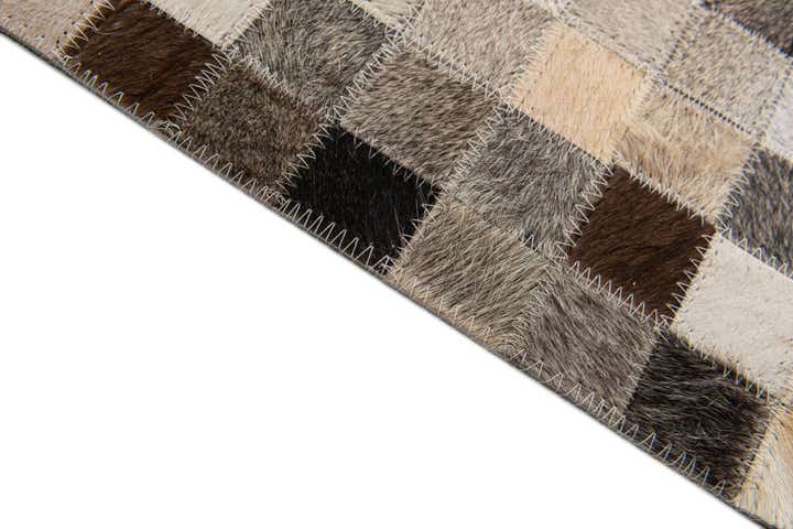 5' 2 x 7' 6 Cowhide Stocks Rug