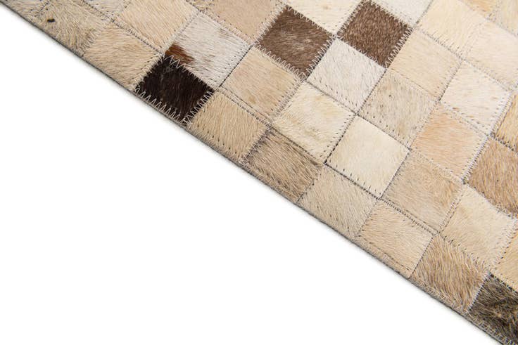 Detail image of 5' 3 x 7' 7 Cowhide Stocks Rug