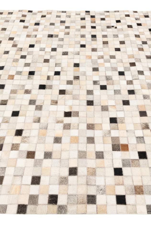 Detail image of 5' x 7' 11 Cowhide Stocks Rug