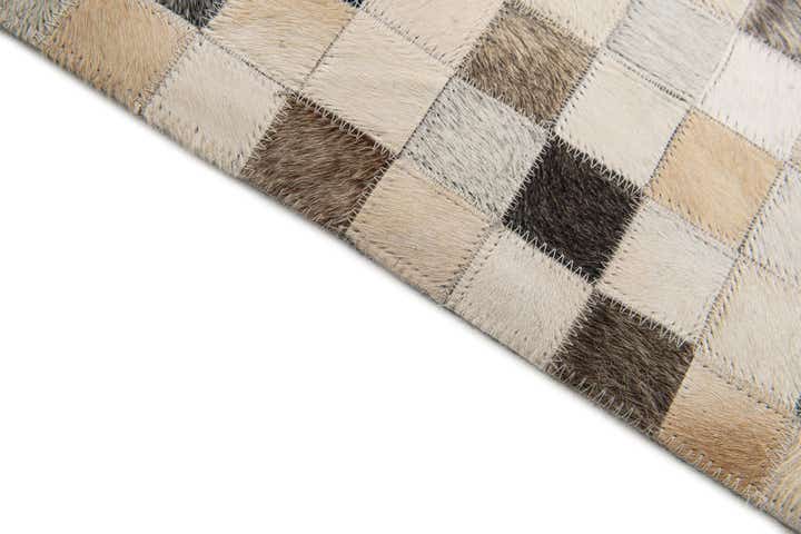 5' 1 x 8' 1 Cowhide Stocks Rug