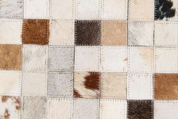 5' 2 x 8' Cowhide Stocks Rug