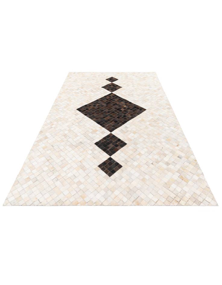 Detail image of 5' x 7' 11 Cowhide Stocks Rug