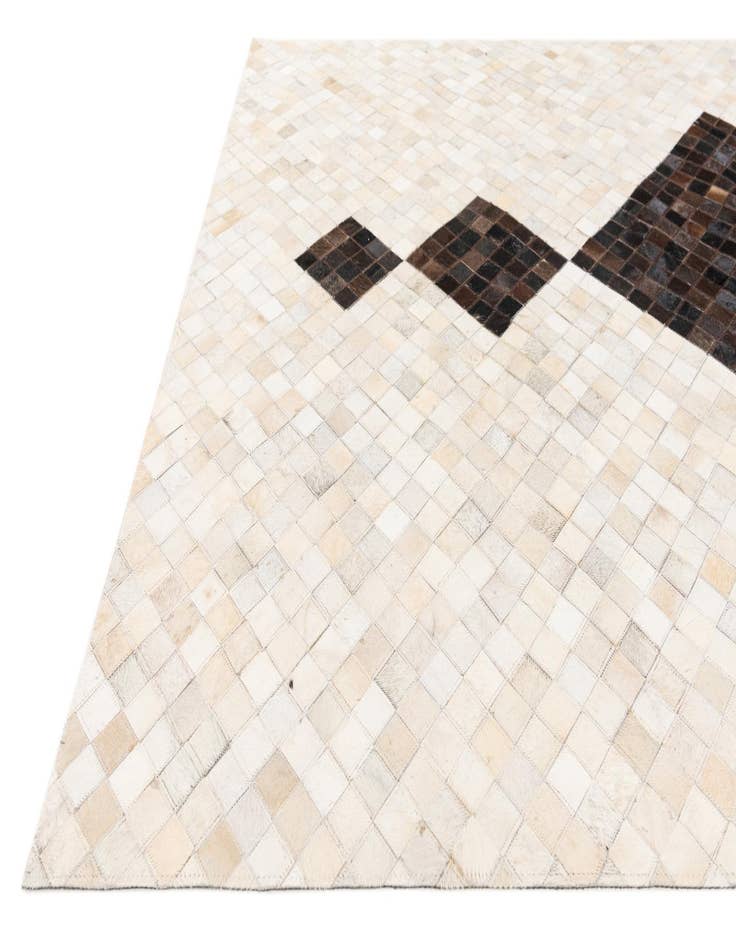 Detail image of 5' x 7' 11 Cowhide Stocks Rug