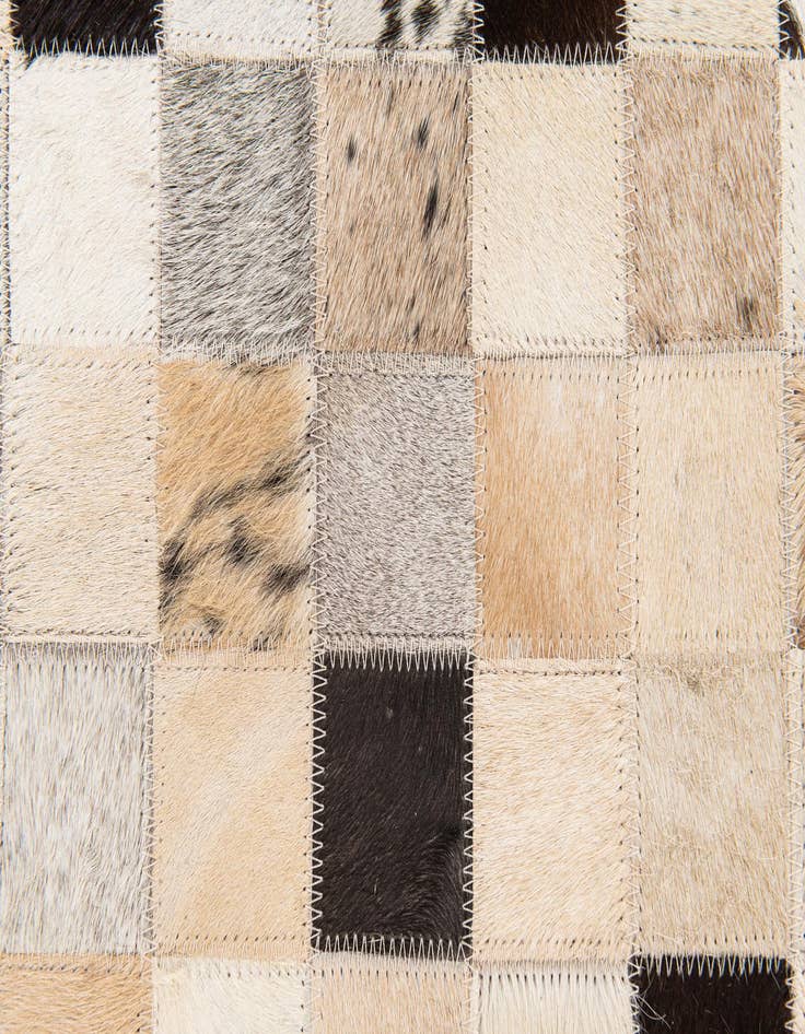 Detail image of 5' x 7' 11 Cowhide Stocks Rug