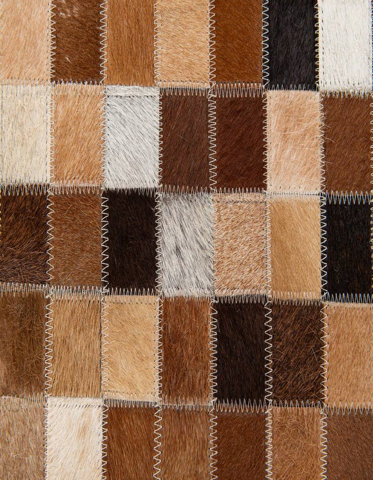 Detail image of 5' 9 x 8' 1 Cowhide Stocks Rug