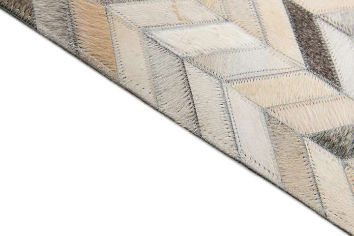 5' 9 x 7' 11 Cowhide Stocks Rug