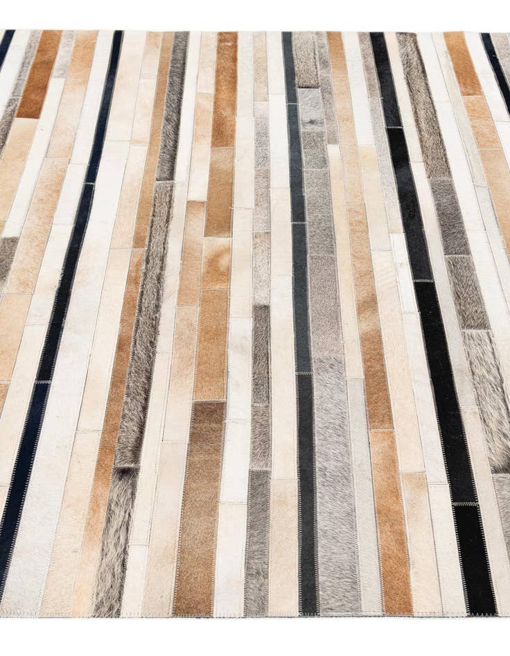 Detail image of 5' x 8' Cowhide Stocks Rug