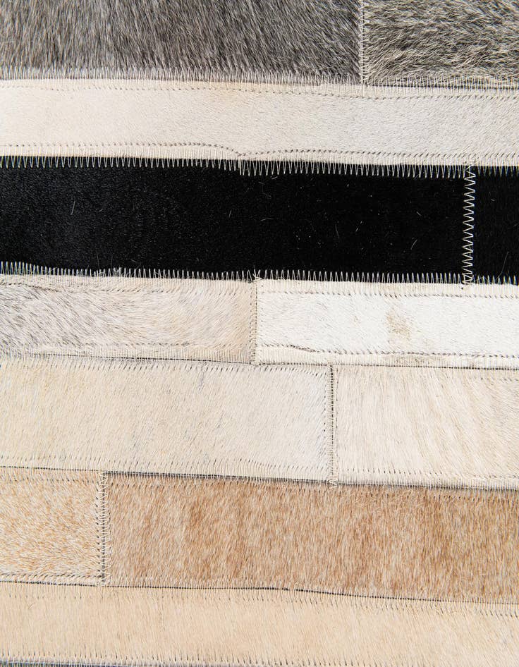 Detail image of 5' x 8' Cowhide Stocks Rug