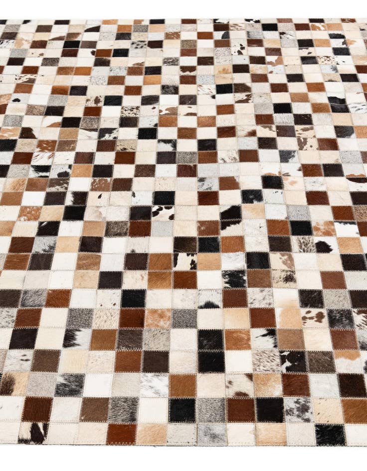 Detail image of 5' x 7' 11 Cowhide Stocks Rug