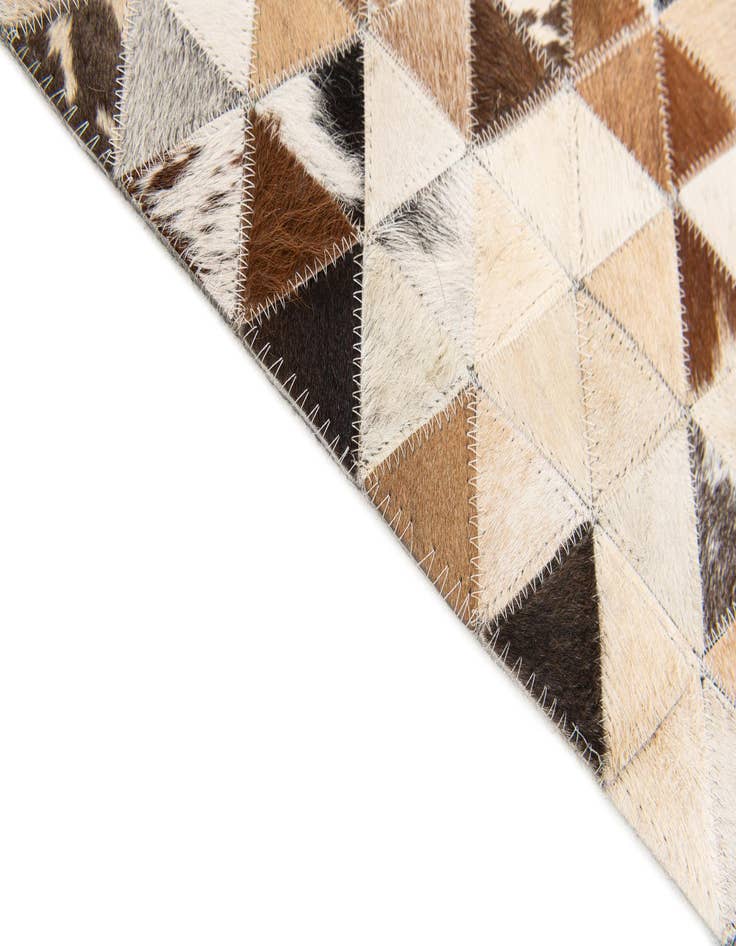 Detail image of 5' 1 x 7' 11 Cowhide Stocks Rug