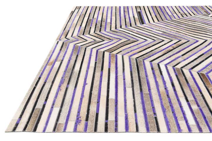 5' x 7' 10 Cowhide Stocks Rug