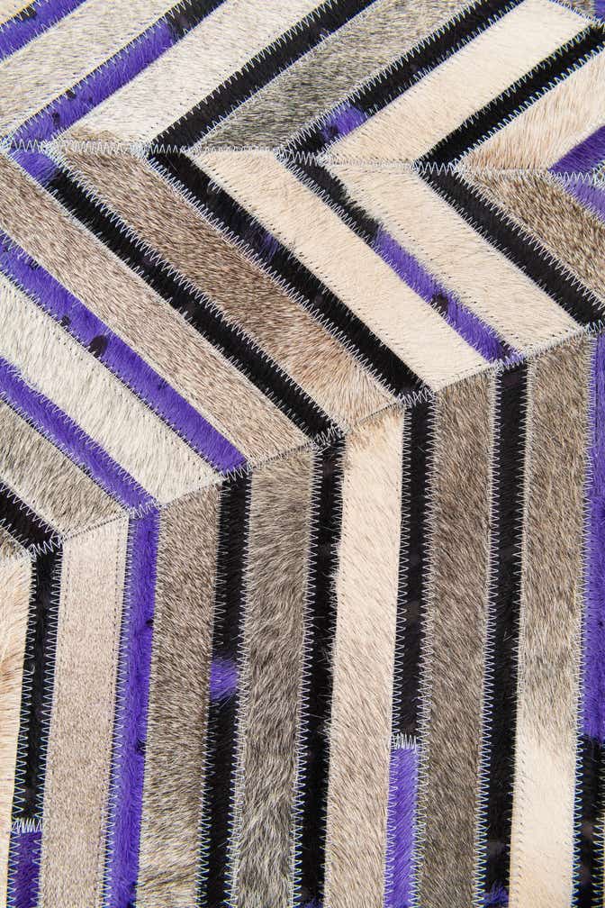 5' x 7' 10 Cowhide Stocks Rug