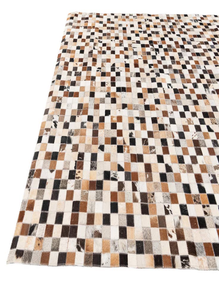 Detail image of 5' x 7' 9 Cowhide Stocks Rug