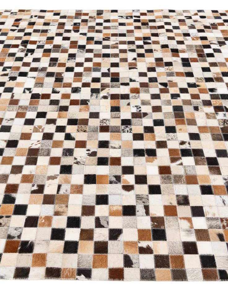 Detail image of 5' x 7' 9 Cowhide Stocks Rug