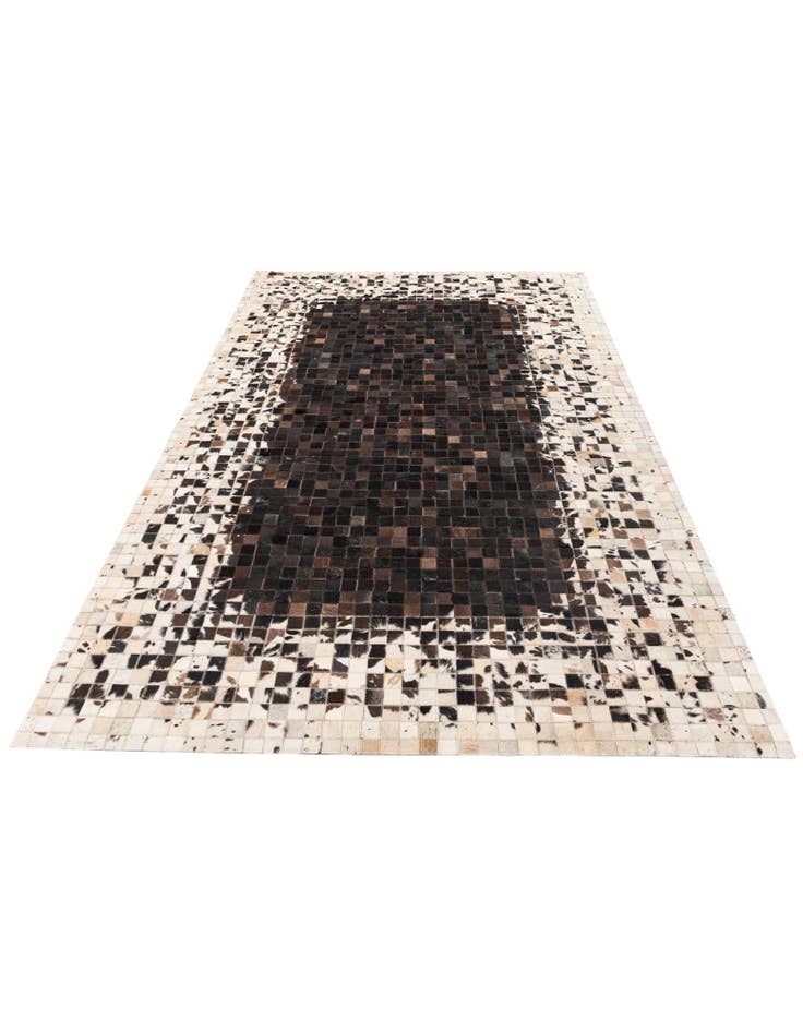 Detail image of 5' x 7' 10 Cowhide Stocks Rug