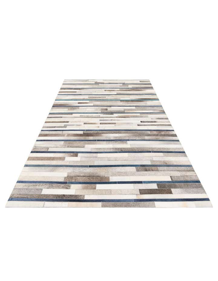 5' x 7' 10 Cowhide Stocks Rug