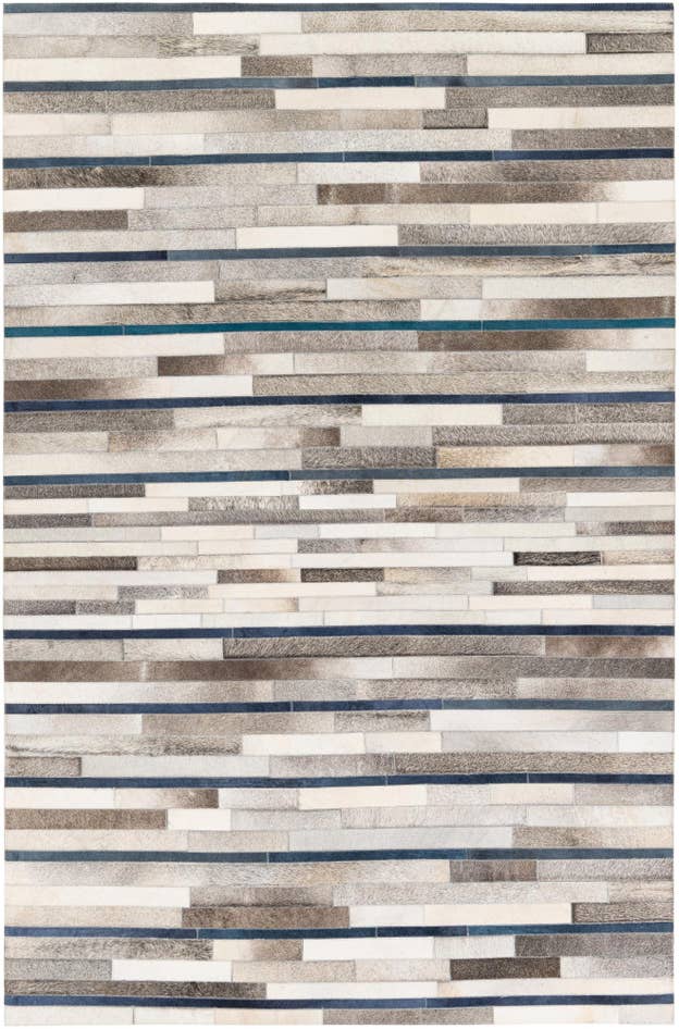 Detail image of 5' x 7' 10 Cowhide Stocks Rug