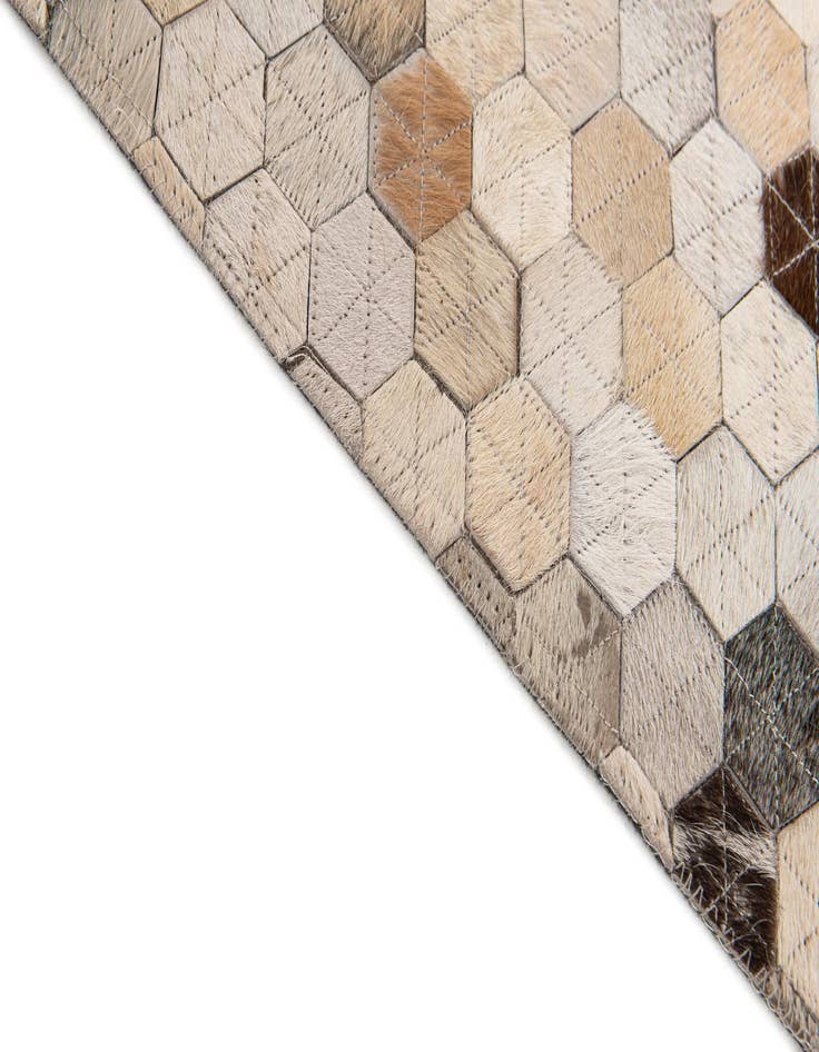 Detail image of 5' 4 x 7' 7 Cowhide Stocks Rug