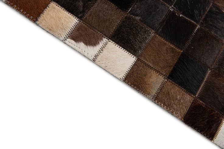 Detail image of 5' x 7' 10 Cowhide Stocks Rug