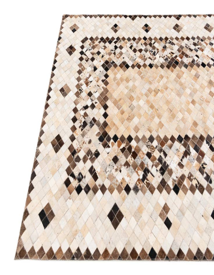 Detail image of 5' x 7' 10 Cowhide Stocks Rug