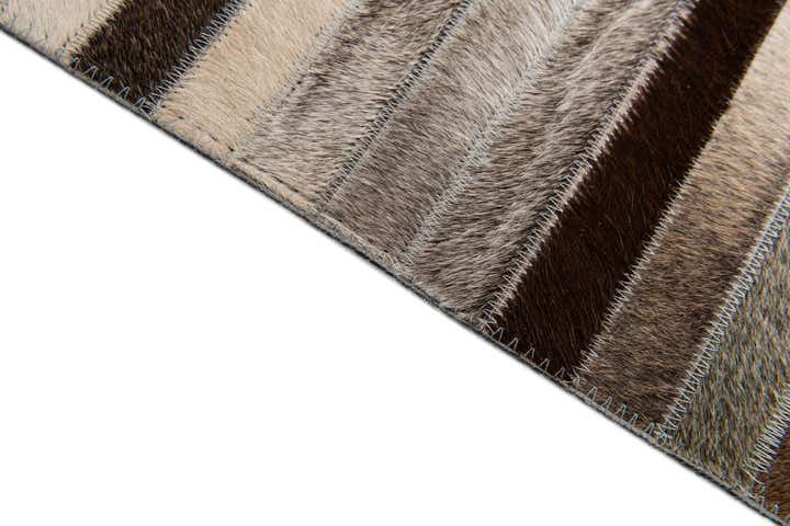 5' 1 x 8' Cowhide Stocks Rug