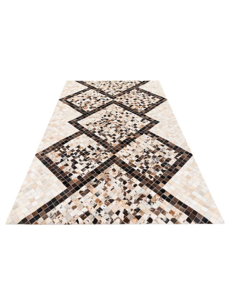 Detail image of 5' x 7' 11 Cowhide Stocks Rug