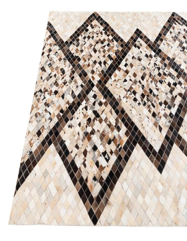 Detail image of 5' x 7' 11 Cowhide Stocks Rug