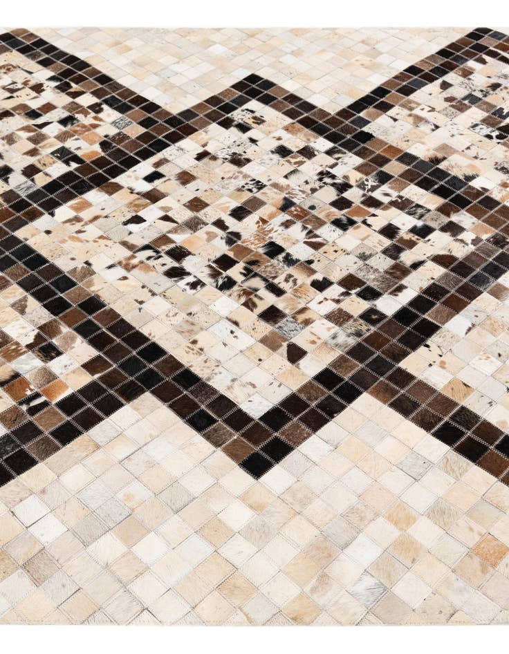 Detail image of 5' x 7' 11 Cowhide Stocks Rug