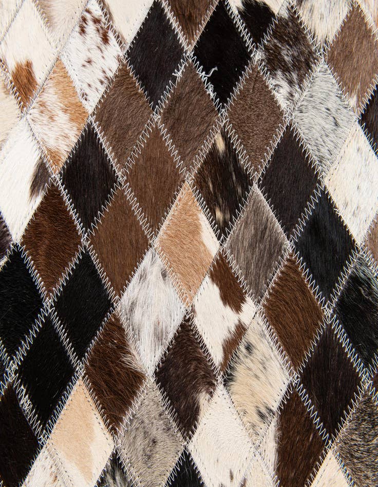 Detail image of 5' x 7' 11 Cowhide Stocks Rug