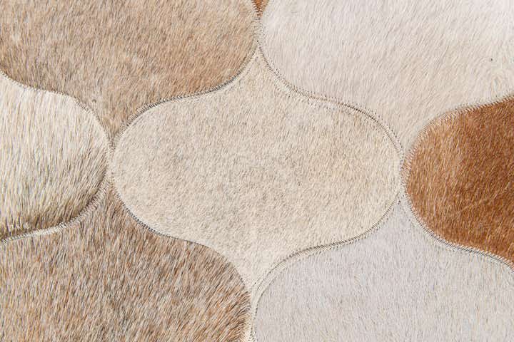 5' x 8' Cowhide Stocks Rug