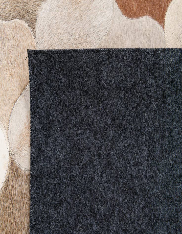 Detail image of 5' x 8' Cowhide Stocks Rug
