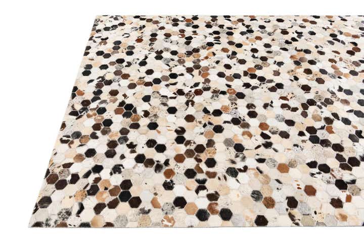 5' 11 x 8' Cowhide Stocks Rug