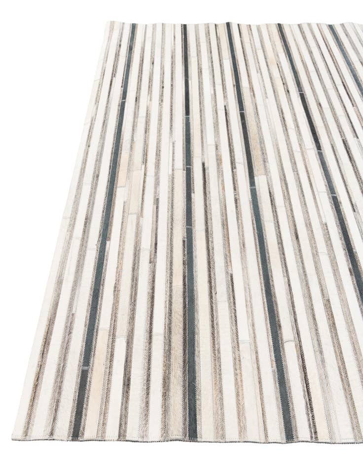 Detail image of 5' 1 x 7' 10 Cowhide Stocks Rug