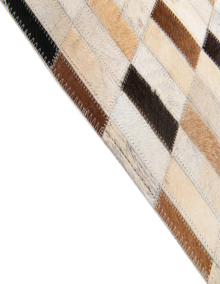 Detail image of 4' 11 x 7' 10 Cowhide Stocks Rug