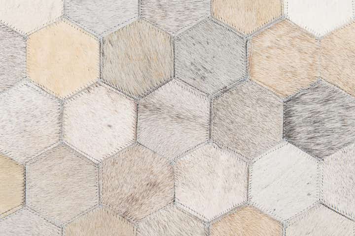 5' x 8' Cowhide Stocks Rug