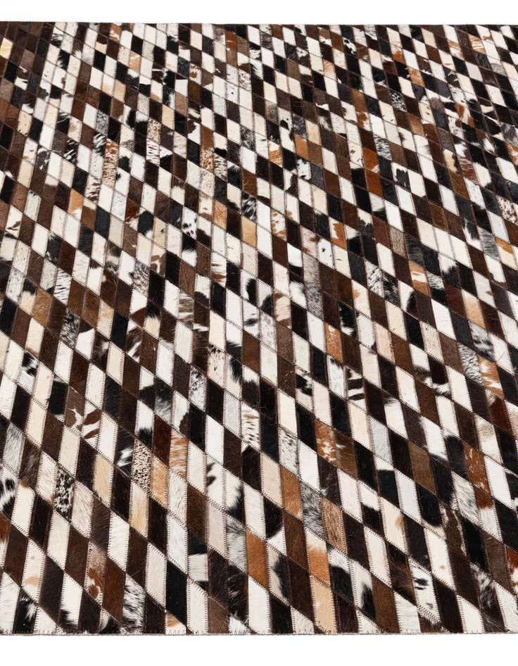 Detail image of 5' x 7' 11 Cowhide Stocks Rug