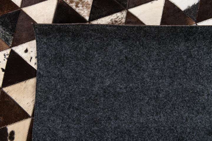 5' x 8' 1 Cowhide Stocks Rug