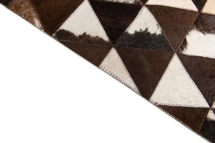 5' x 8' Cowhide Stocks Rug