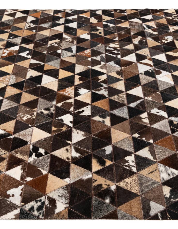 Detail image of 5' x 8' 1 Cowhide Stocks Rug