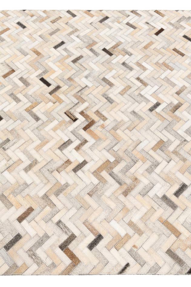 Detail image of 4' 10 x 7' 10 Cowhide Stocks Rug