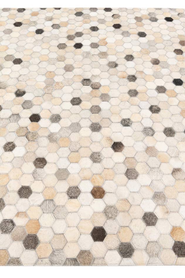 Detail image of 4' 9 x 7' 11 Cowhide Stocks Rug