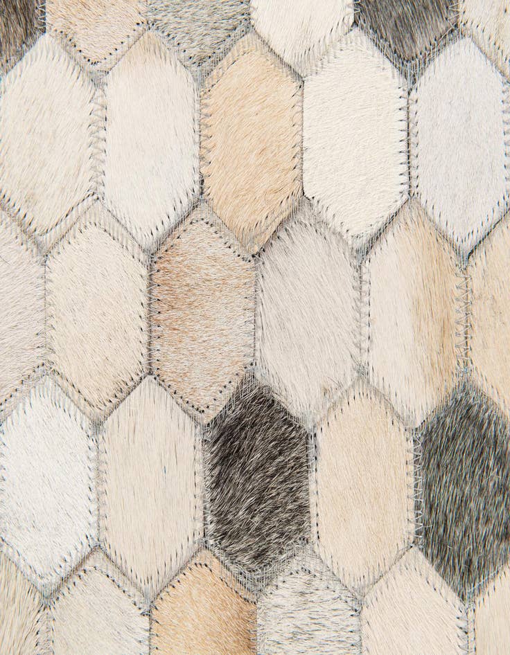 Detail image of 4' 9 x 7' 11 Cowhide Stocks Rug