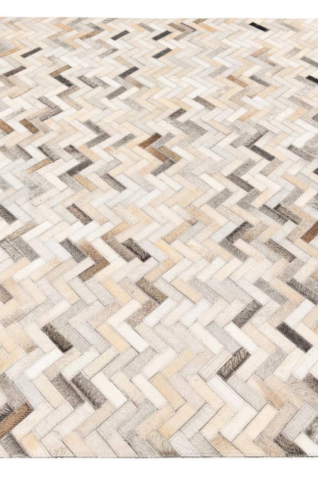 Detail image of 4' 10 x 7' 10 Cowhide Stocks Rug