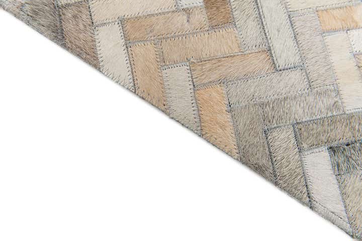 4' 10 x 7' 11 Cowhide Stocks Rug