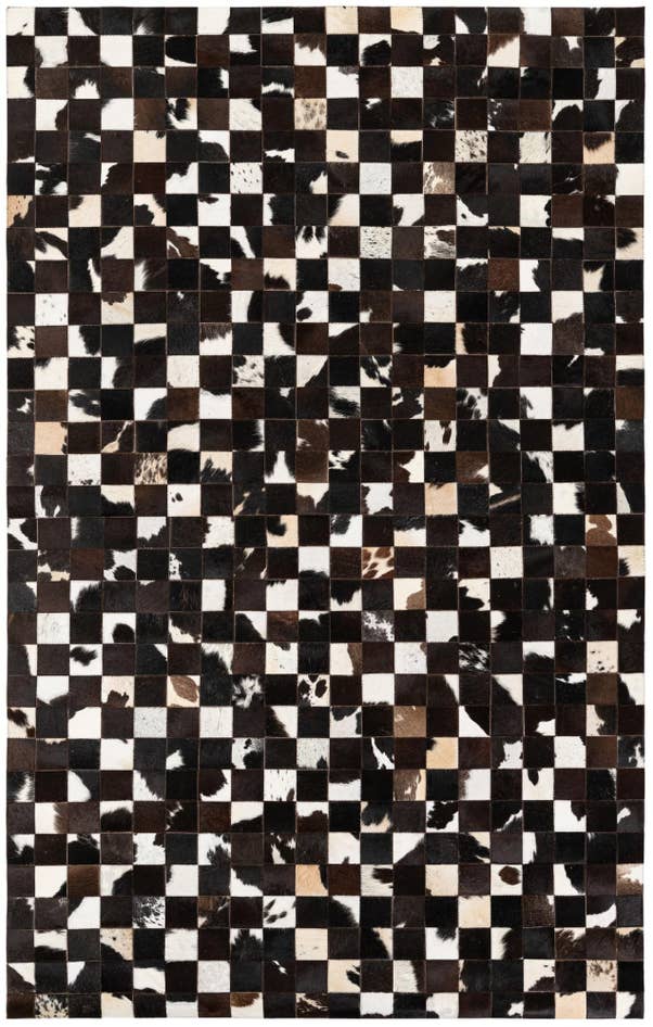 Detail image of 5' x 7' 11 Cowhide Stocks Rug