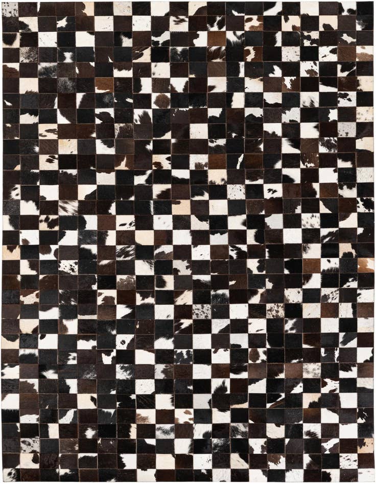 Detail image of 5' x 7' 11 Cowhide Stocks Rug